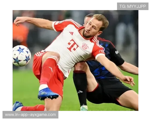 拜仁围绕凯恩的多线组合完成前插——现代足球的全新战术革新